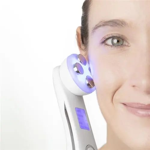 I-Grande-4881-masseur-facial-avec-radiofrequence-phototherapie-et-electrostimulation.net.webp