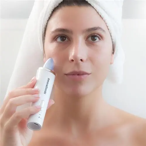 [V0100483] APPAREIL ELECTRIQUE POUR NETTOYER LE VISAGE DES POINTS NOIRS
